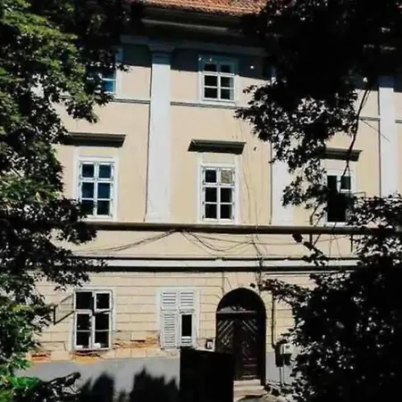 Old Town Luxury Segment Apartmán *